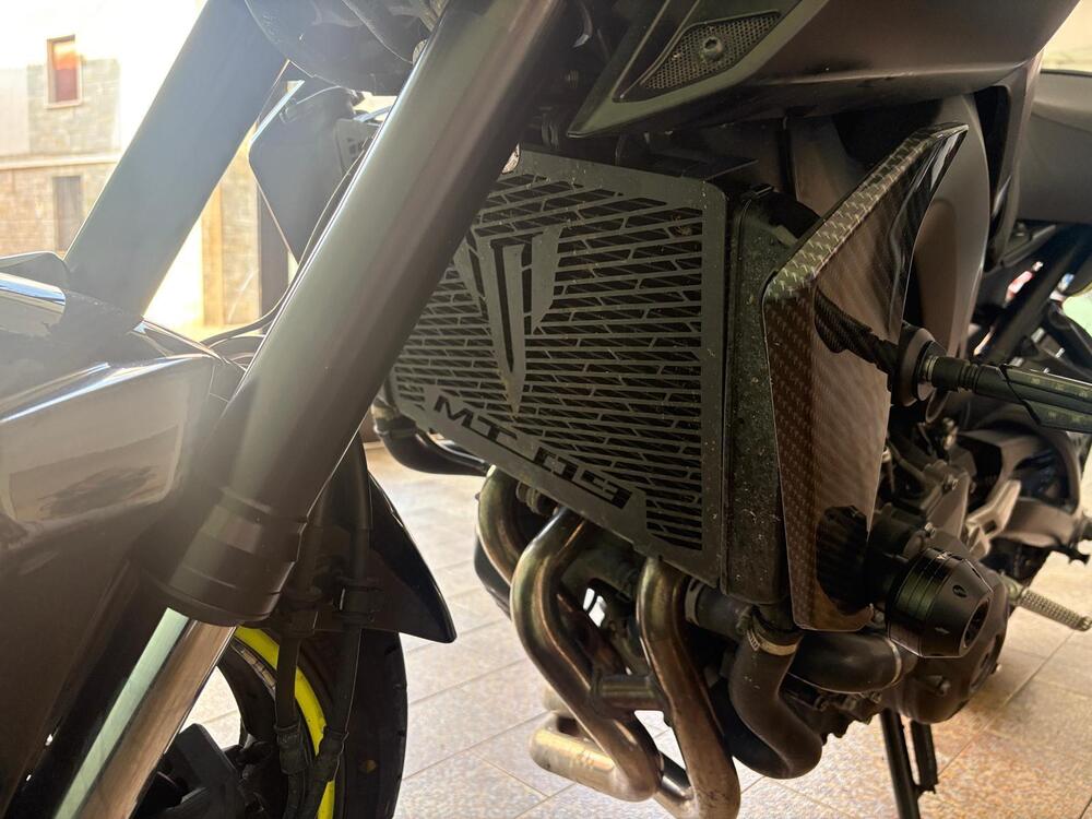 Yamaha MT-09 (2017 - 20) (11)