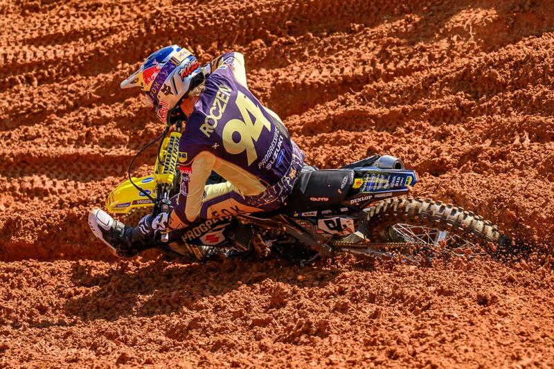 Che gara di Ken Roczen! Sorpassi da maestro