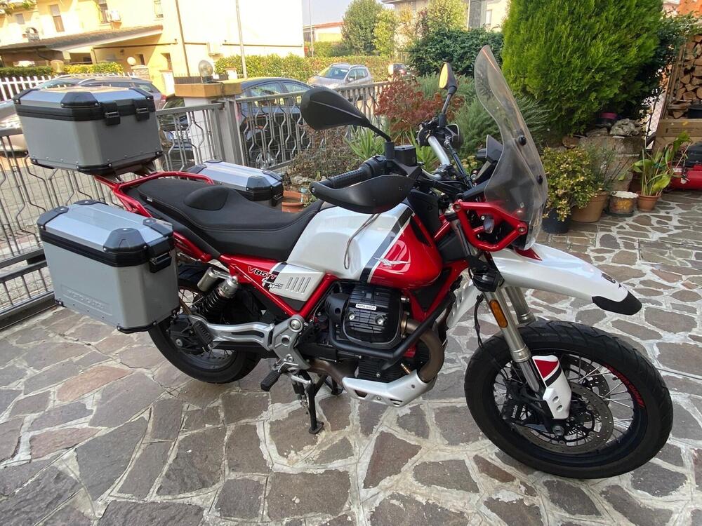 Moto Guzzi V85 TT (2021 - 23) (2)