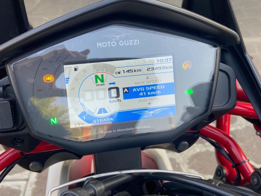 Moto Guzzi V85 TT (2021 - 23) (5)