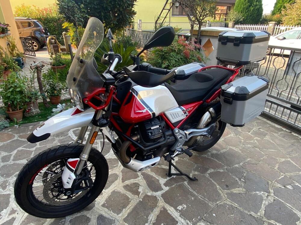 Moto Guzzi V85 TT (2021 - 23) (9)
