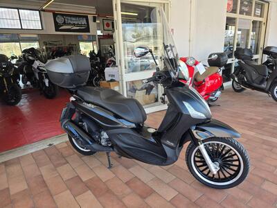 Piaggio Beverly 300 i.e. Police ABS-ASR (2017 - 20) usata