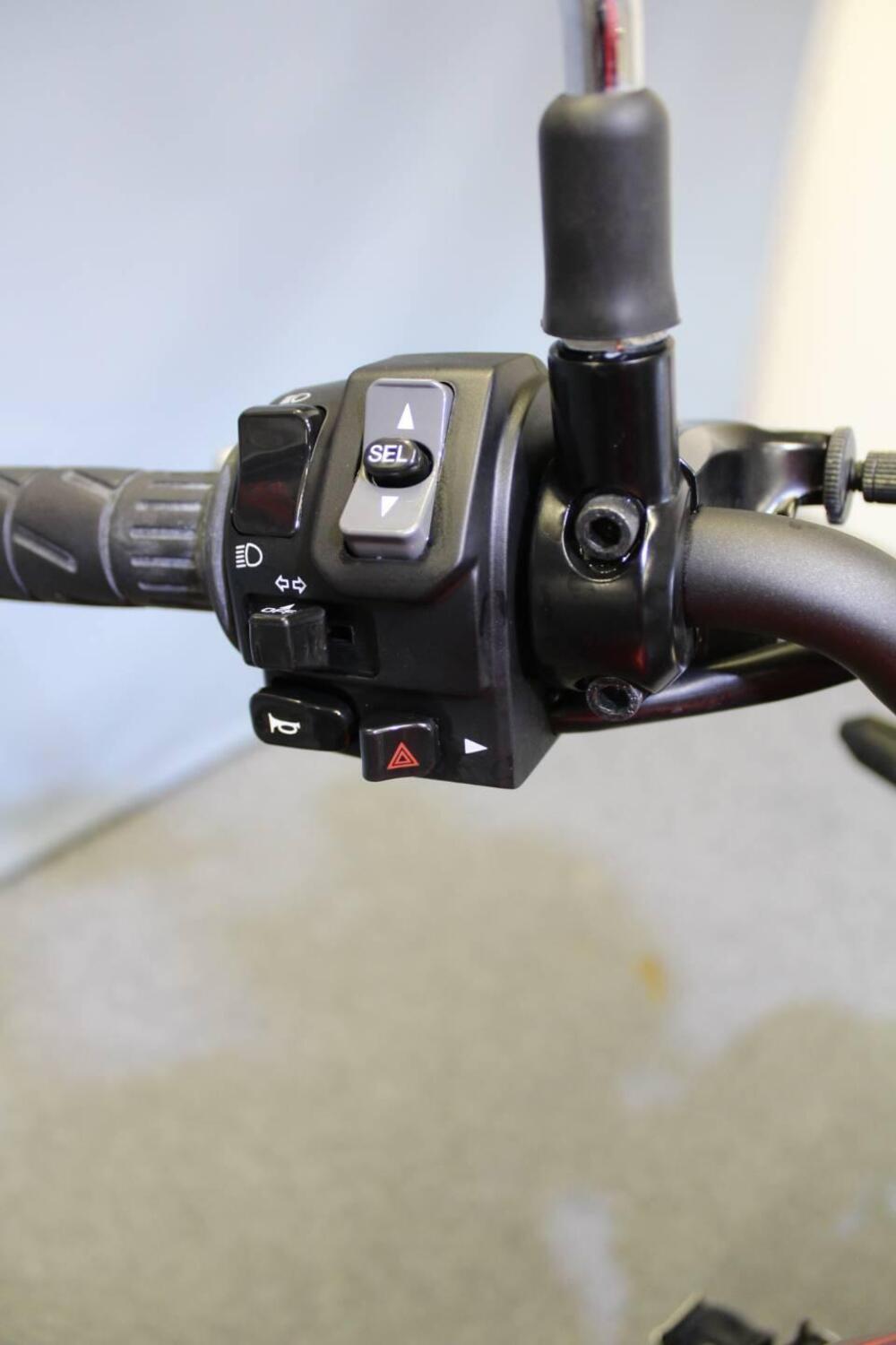 Kawasaki Z 650 RS (2025 - 26) (10)