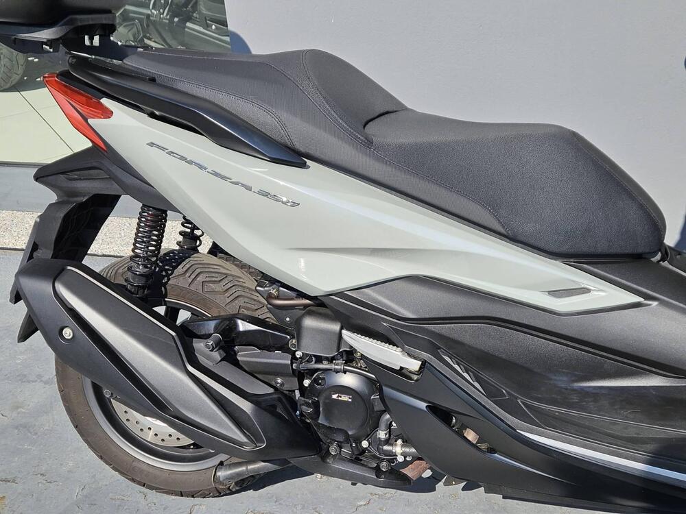 Honda Forza 350 (2022 - 24) (9)