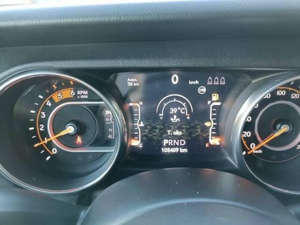 Jeep Wrangler usata a Catania (14)