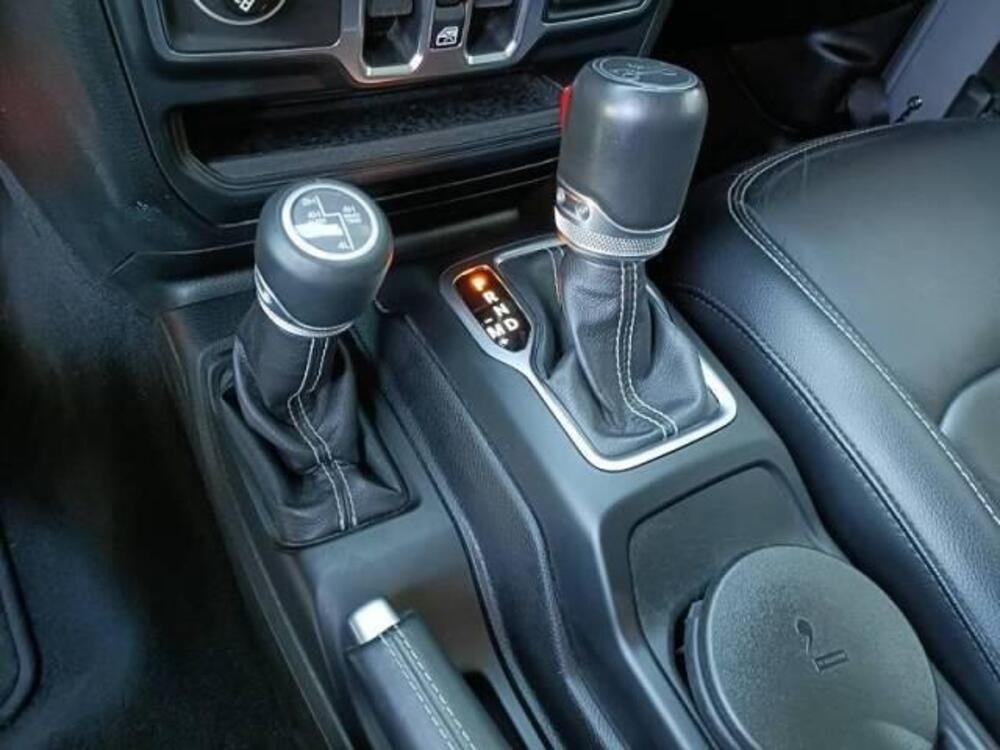 Jeep Wrangler usata a Catania (16)