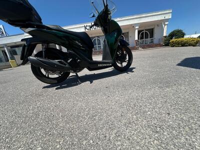 Honda SH 150i Vetro (2024 - 25) usata
