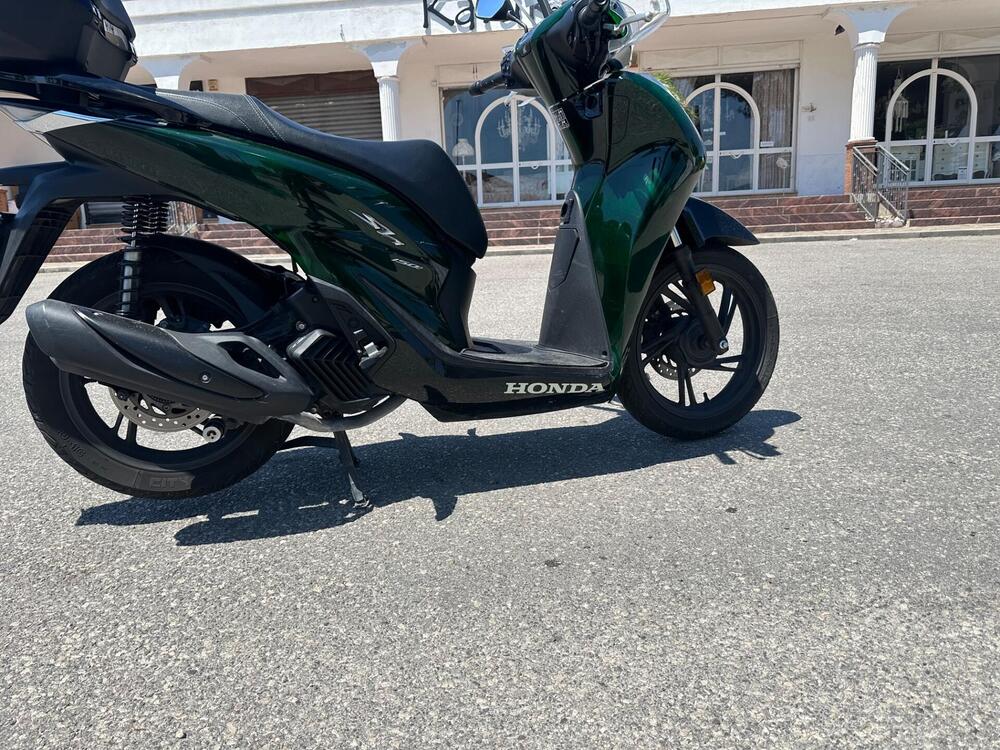 Honda SH 150i Vetro (2024 - 25) (2)