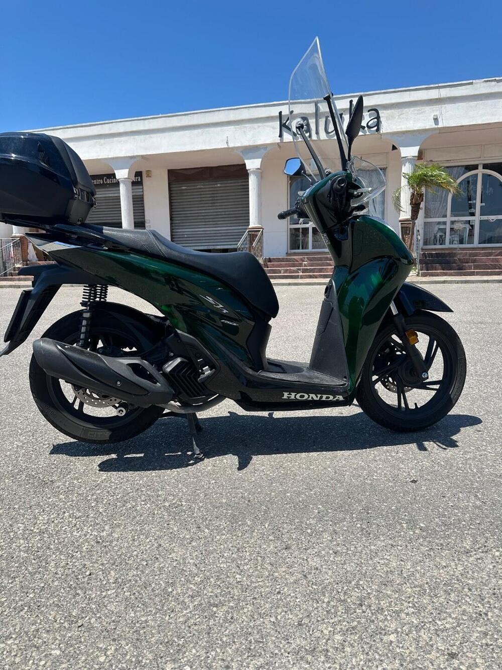 Honda SH 150i Vetro (2024 - 25) (3)