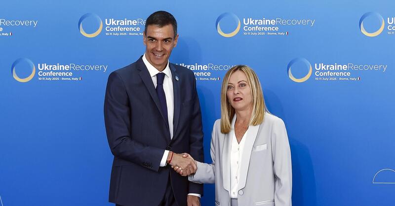 No, la Spagna non paga davvero cos&igrave; poco l'energia come raccontano: i numeri veri e i meccanismi nascosti