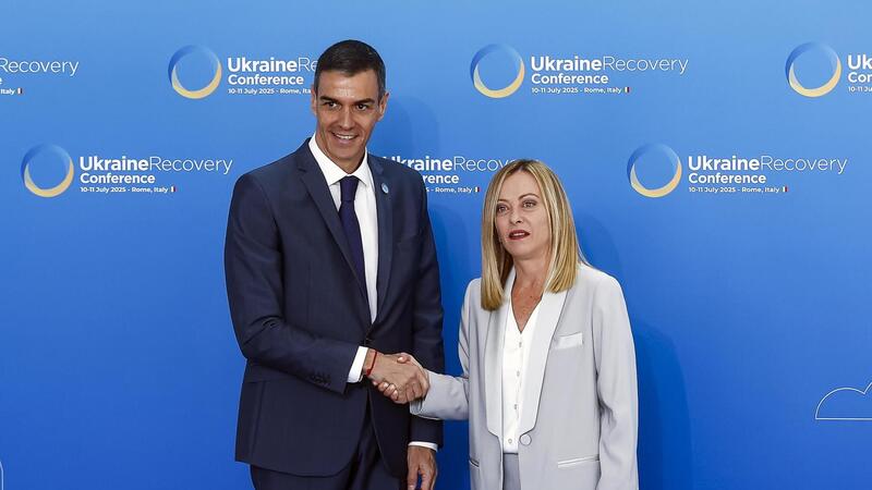 No, la Spagna non paga davvero cos&igrave; poco l'energia come raccontano: i numeri veri e i meccanismi nascosti