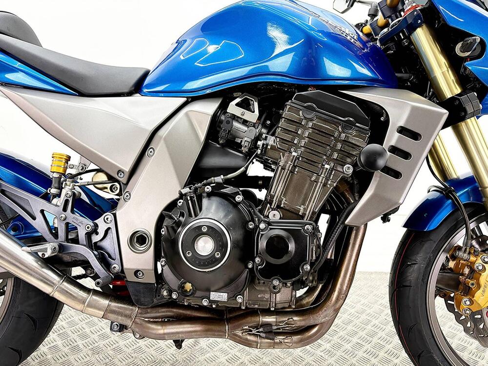Kawasaki Z 1000 (2003 - 06) (8)