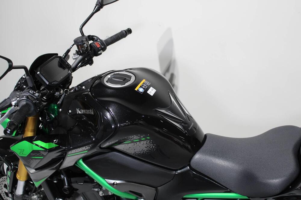 Kawasaki Z 900 SE (2022 - 24) (5)