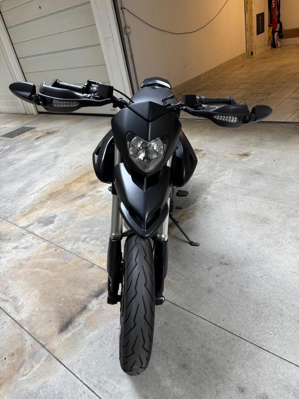 Ducati Hypermotard 796 (2012) (4)