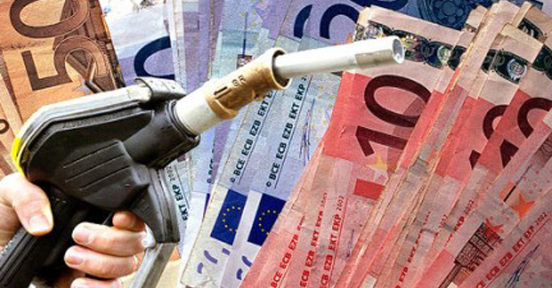 Carburanti, il petrolio erode il taglio delle accise: il diesel torna verso i 2 euro al self service