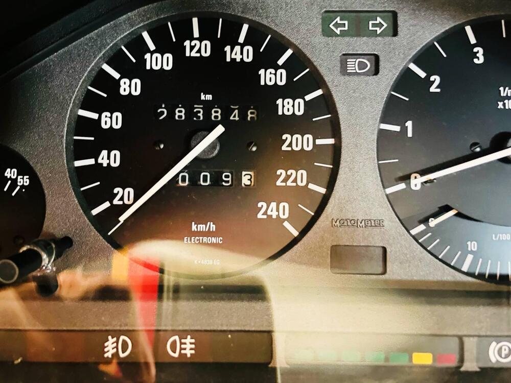 BMW 318i d'epoca a Perugia (5)