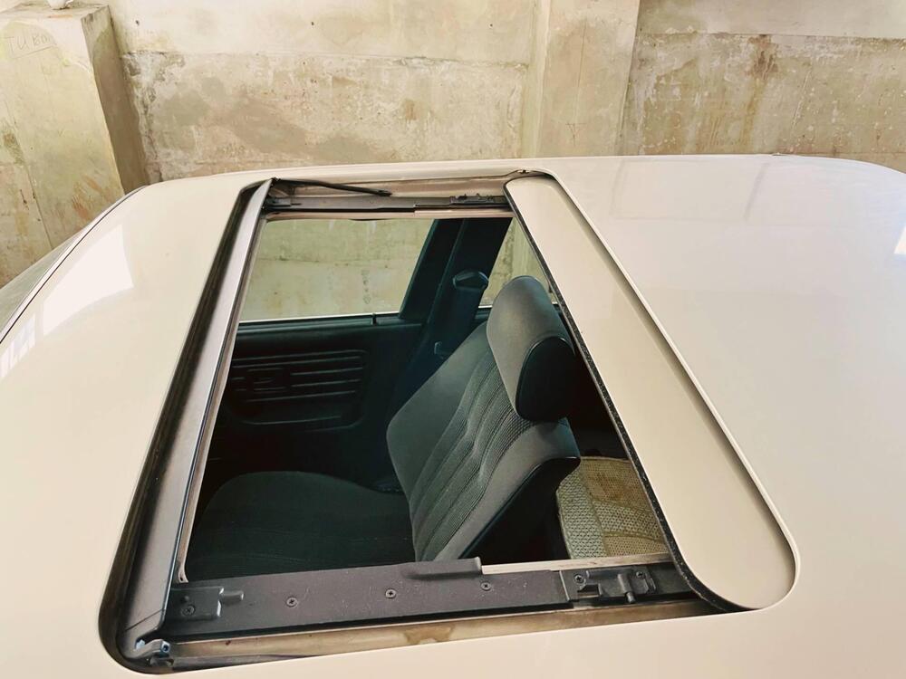 BMW 318i d'epoca a Perugia (10)