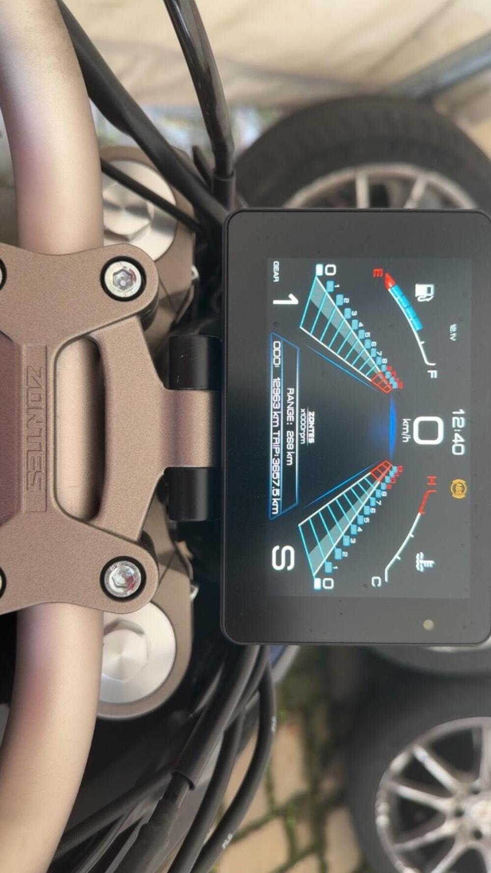 Zontes ZT310-R1 (2022 - 23) (3)