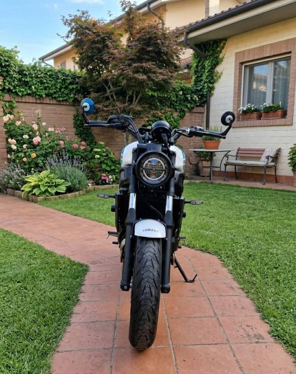 Yamaha XSR 700 (2022 - 26) (2)