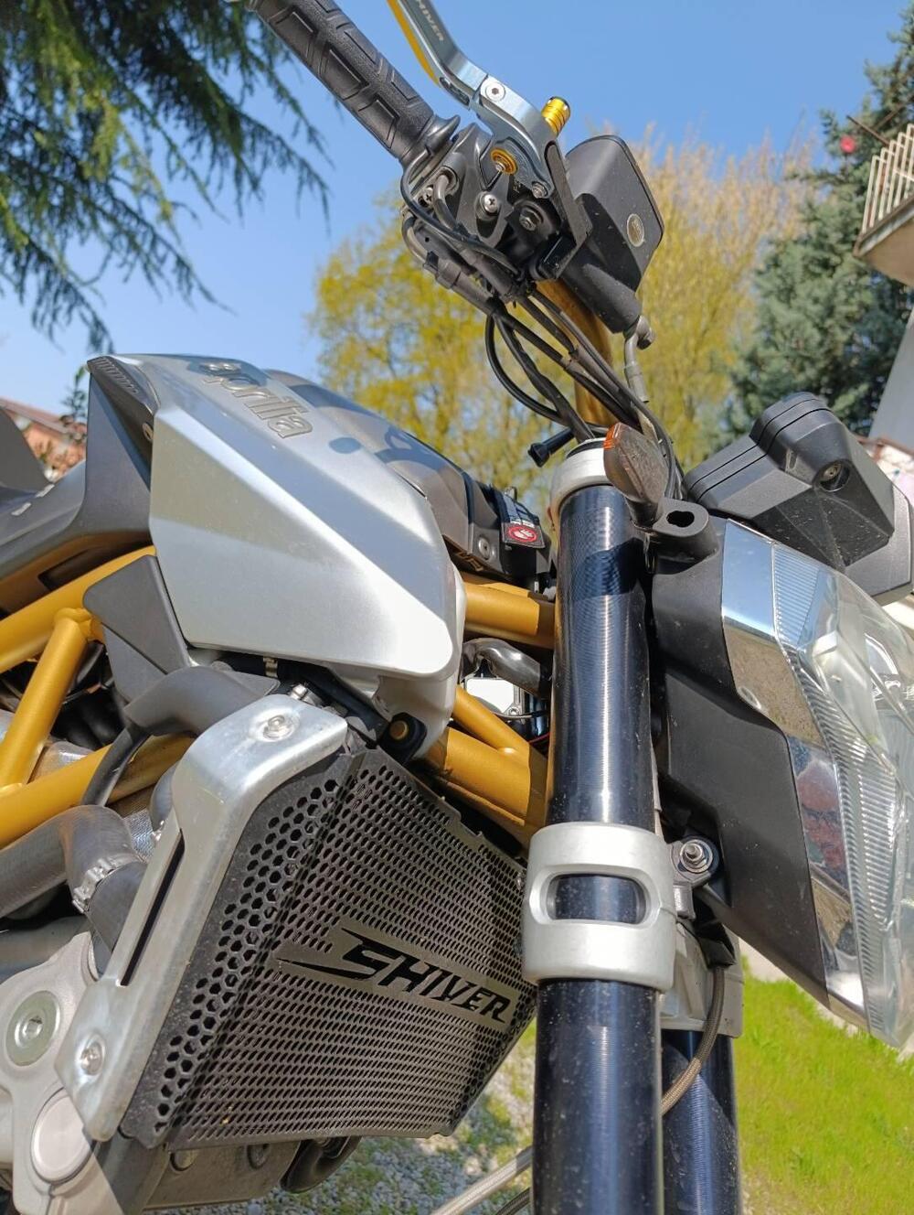 Aprilia Shiver (2008 - 10) (14)