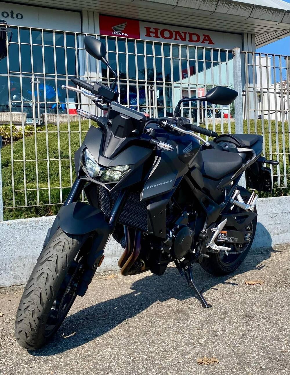 Honda CB 750 Hornet (2025) (2)