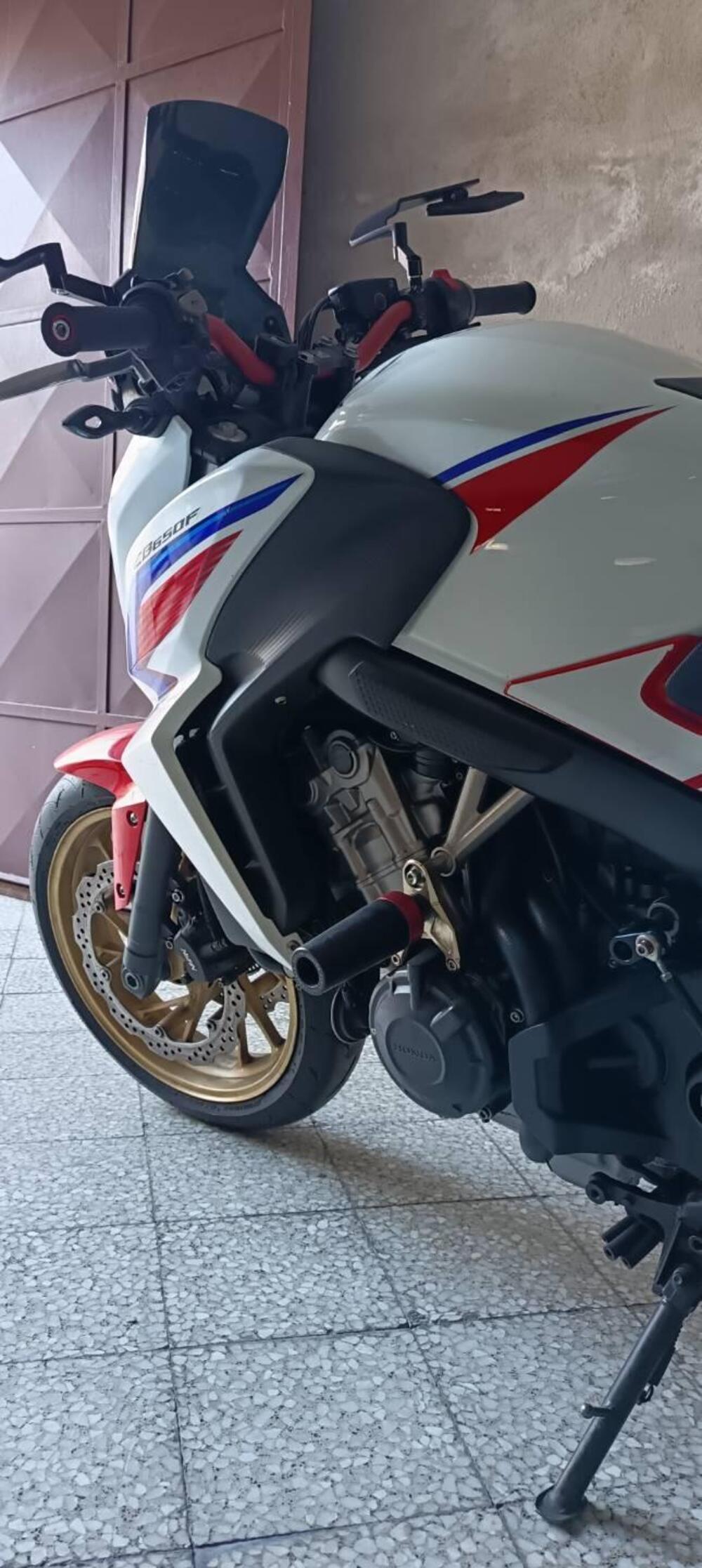 Honda CB 650 F ABS (2014 - 17) (4)