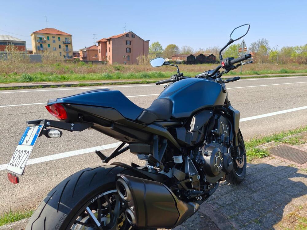 Honda CB 1000 R Black Edition (2021 - 25) (3)