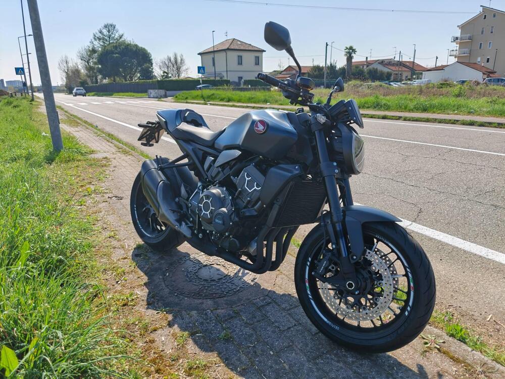 Honda CB 1000 R Black Edition (2021 - 25) (4)