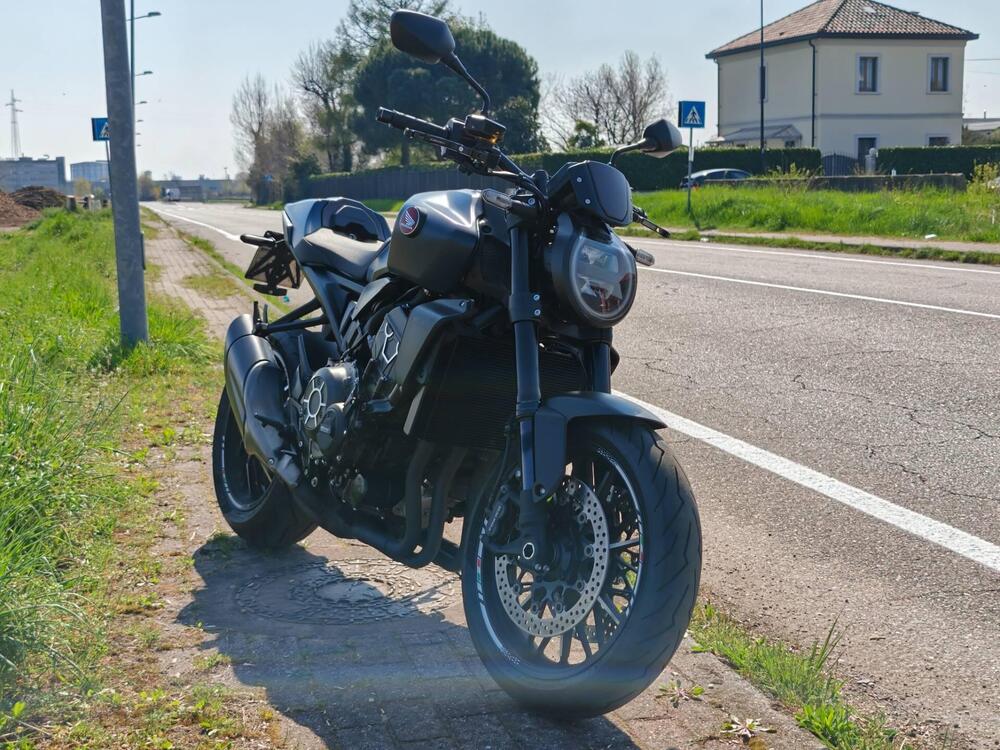 Honda CB 1000 R Black Edition (2021 - 25) (7)