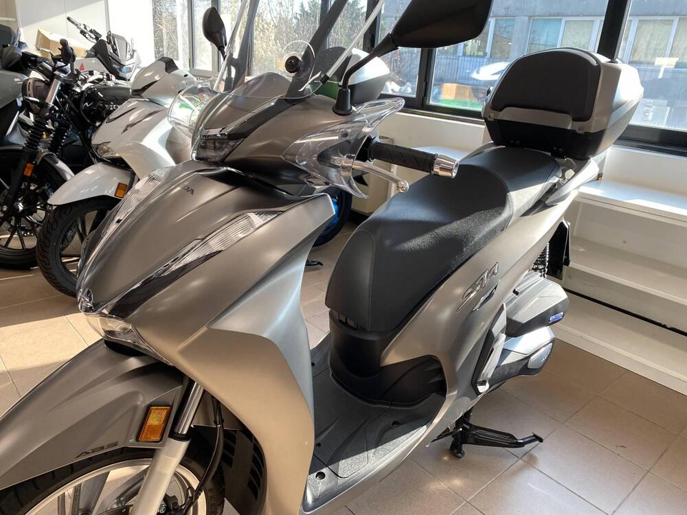 Honda SH 350 (2021 - 24) (3)