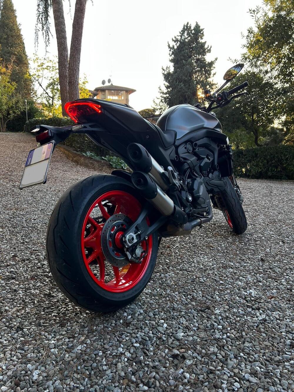 Ducati Monster 937 (2021 - 25) (2)