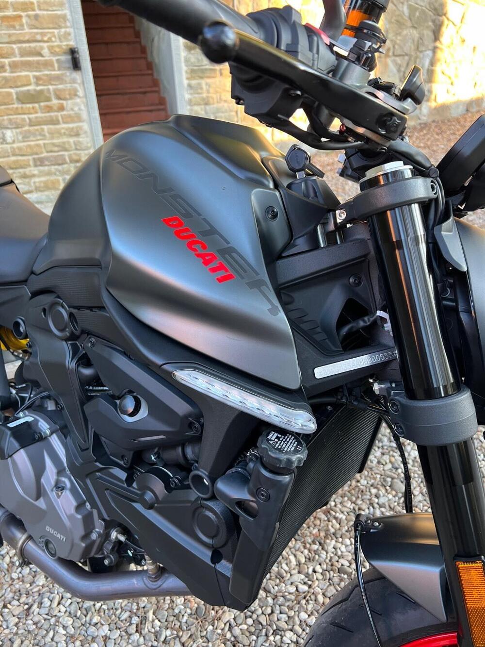 Ducati Monster 937 (2021 - 25) (11)