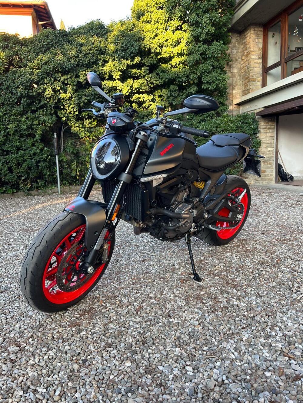 Ducati Monster 937 (2021 - 25) (3)