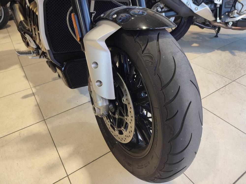 Triumph Rocket 3 R 221 (2021 - 23) (15)