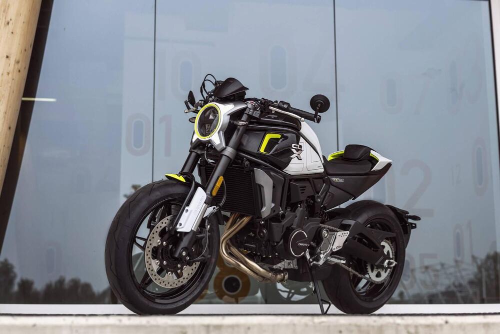 CFMOTO 700CL-X Sport (2022 - 26)
