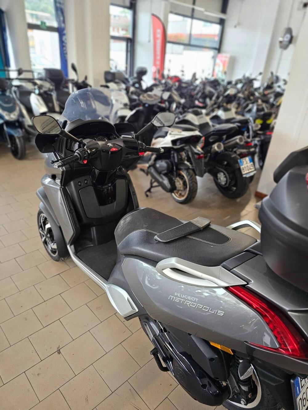 Peugeot Metropolis 400i Allure (2017 - 20) (4)