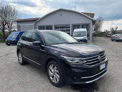 Volkswagen Tiguan 1.5 TSI 150 CV DSG Advanced ACT BlueMotion Technology del 2020 usata a Paterno'