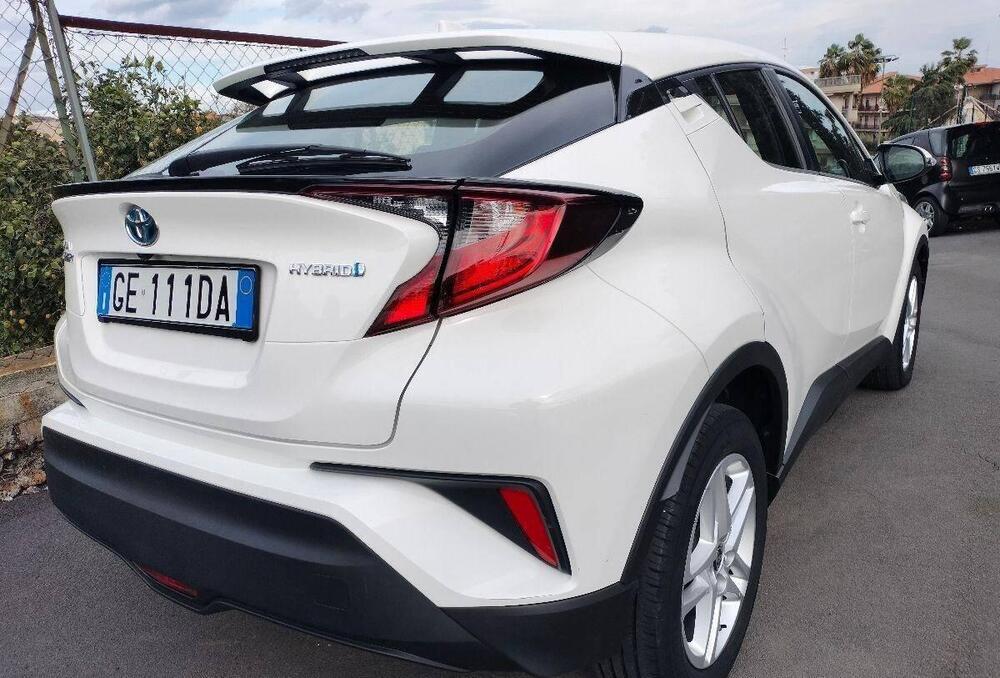 Toyota Toyota C-HR usata a Catania (6)