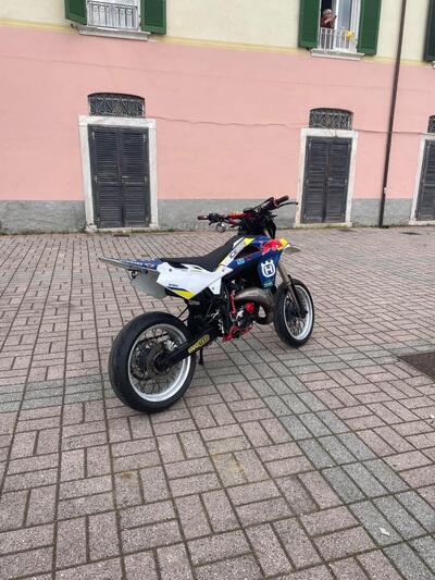 Husqvarna SM 125 (2009) usata