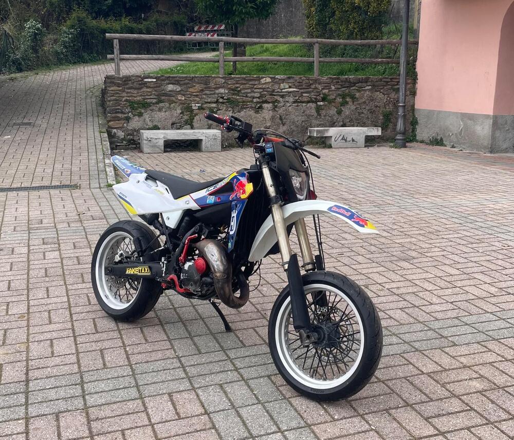 Husqvarna SM 125 (2009) (2)
