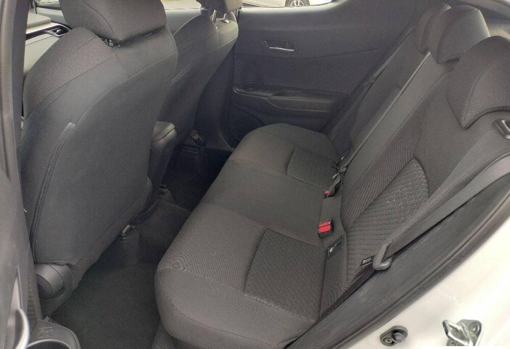 Toyota Toyota C-HR usata a Catania (13)