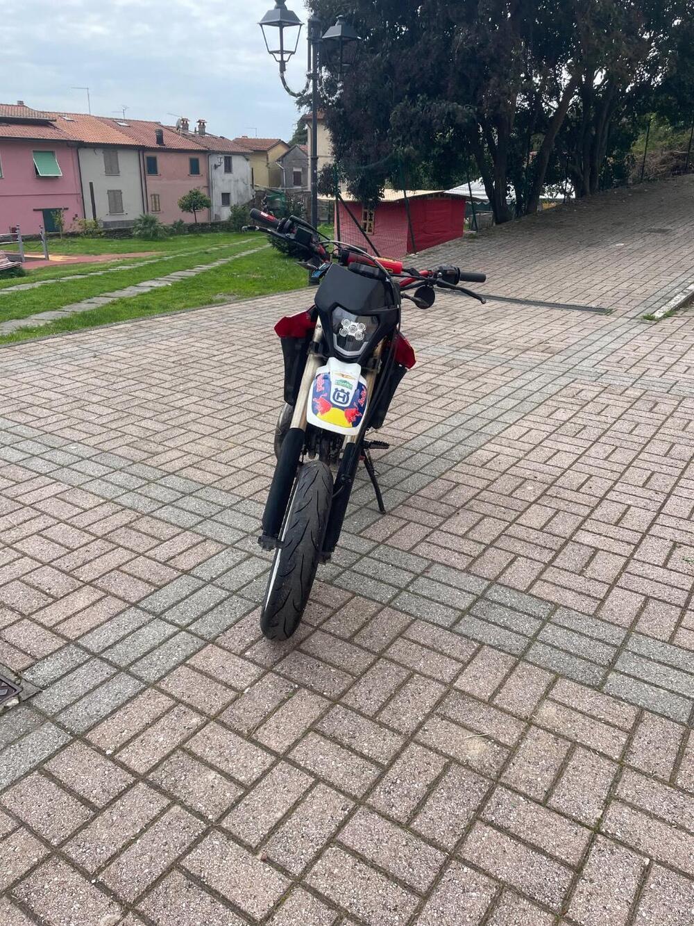 Husqvarna SM 125 (2009) (4)