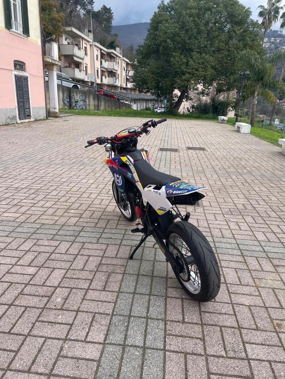 Husqvarna SM 125 (2009) (5)