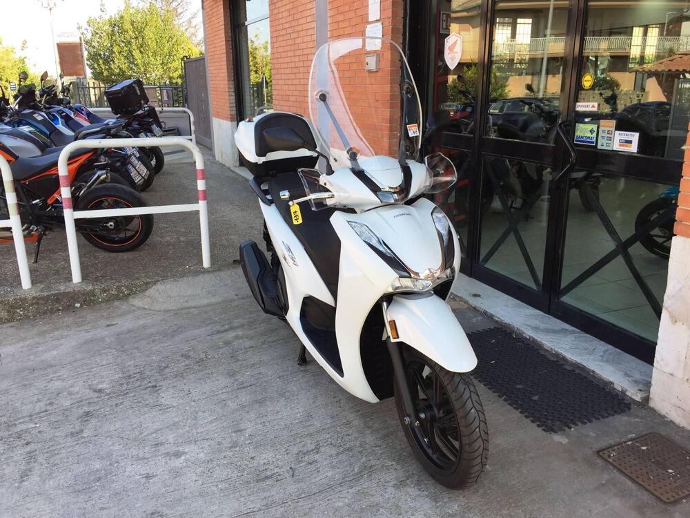 Honda SH 350 (2021 - 24) (2)