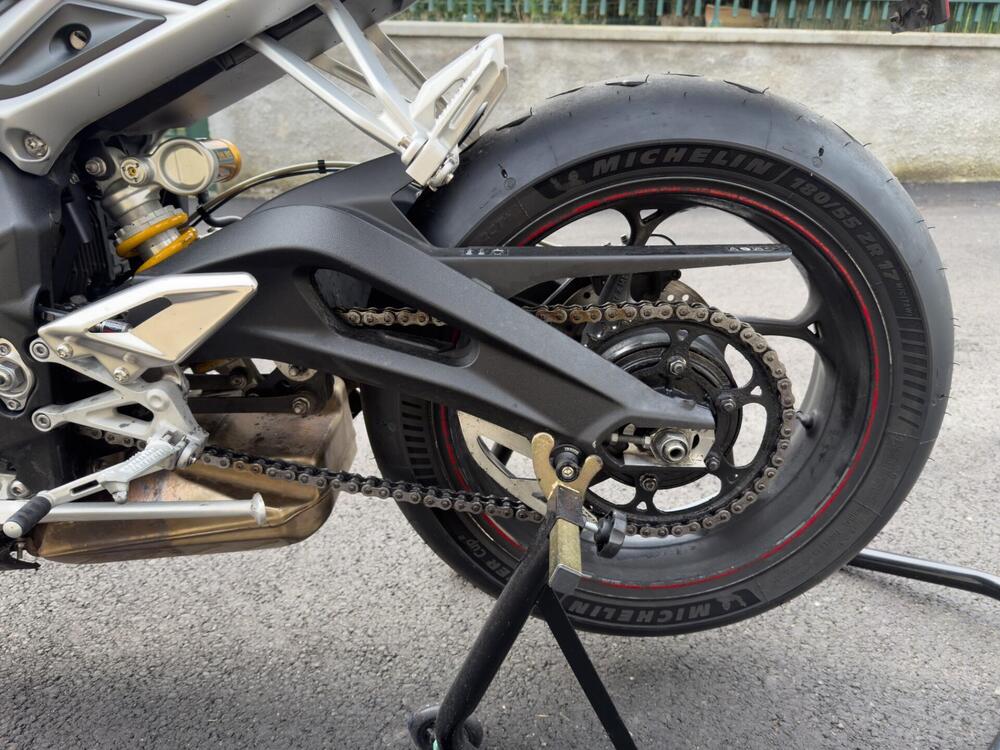 Triumph Street Triple RS (2017 - 19) (6)
