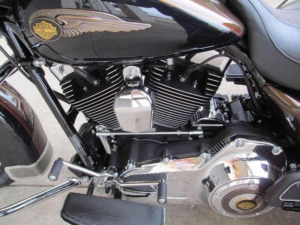 Harley-Davidson 107 Tri Glide Ultra Classic (2014 - 15) - FLHTCUTG (10)