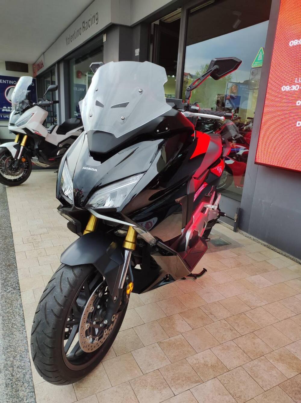 Honda Forza 750 DCT (2021 - 24) (3)