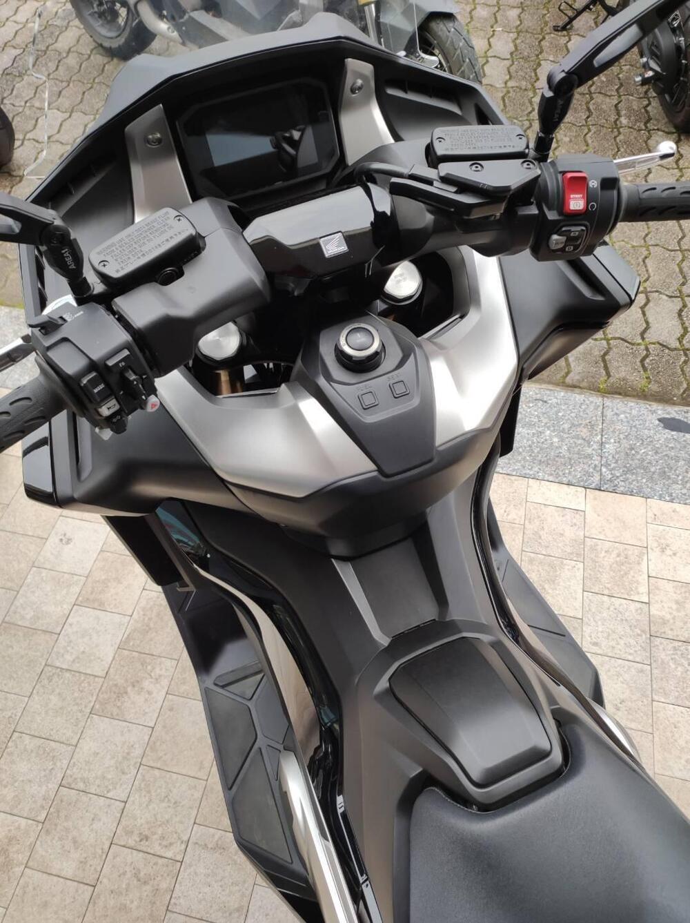 Honda Forza 750 DCT (2021 - 24) (5)