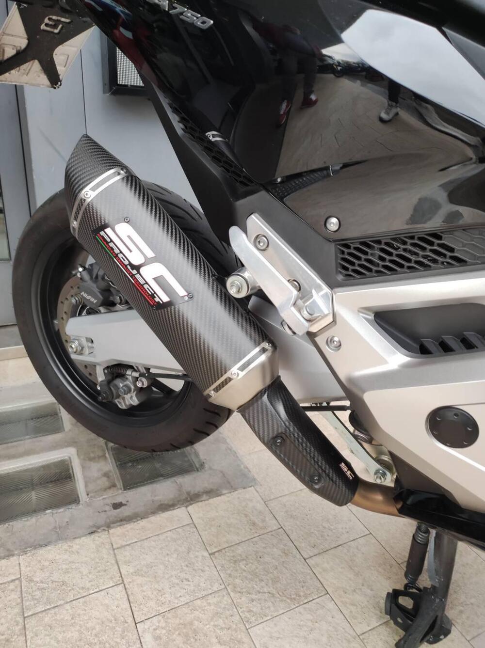 Honda Forza 750 DCT (2021 - 24) (7)