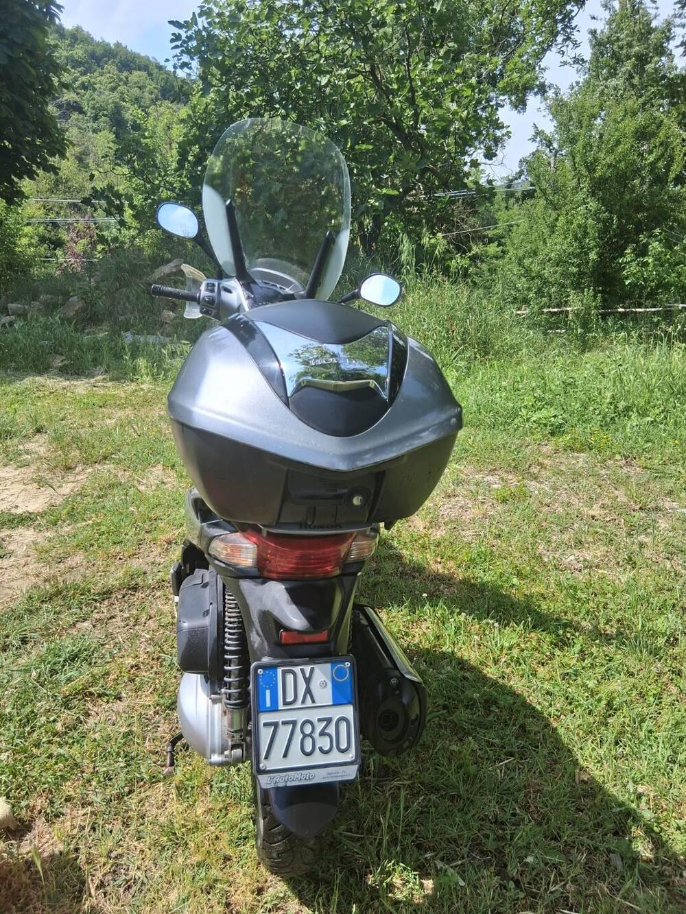 Honda SH 300 i ABS (2011 - 13) (6)